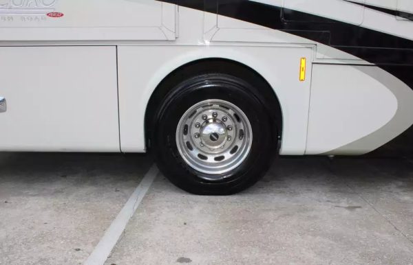 2015 Tiffin Allegro Red 33AA - Image 15