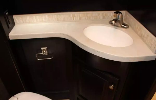 2015 Tiffin Allegro Red 33AA - Image 37