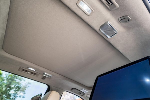 2022 Cadillac Escalade ESV 4WD Platinum - Image 40