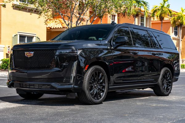 2022 Cadillac Escalade ESV 4WD Platinum - Image 46