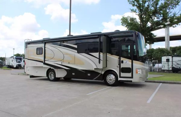 2015 Tiffin Allegro Red 33AA - Image 2