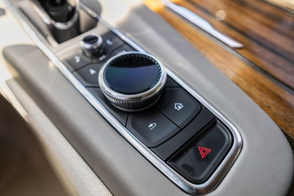 2022 Cadillac Escalade ESV 4WD Platinum - Image 56