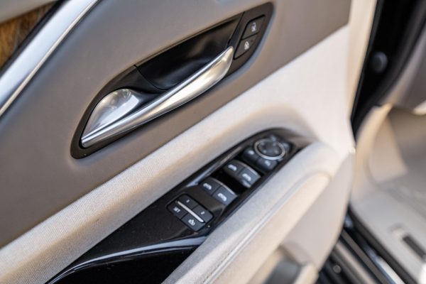 2022 Cadillac Escalade ESV 4WD Platinum - Image 59