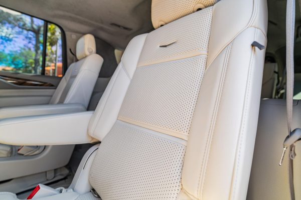 2022 Cadillac Escalade ESV 4WD Platinum - Image 72