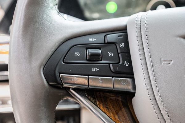 2022 Cadillac Escalade ESV 4WD Platinum - Image 79