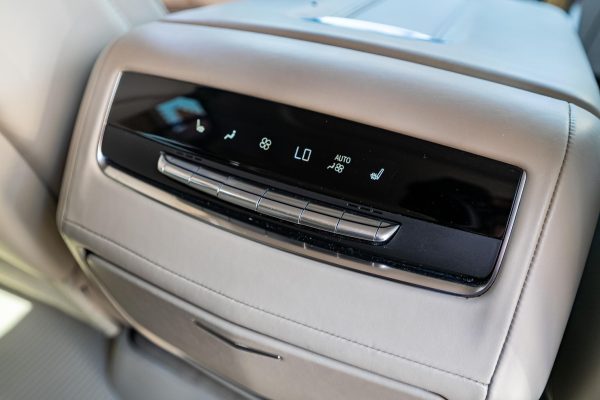 2022 Cadillac Escalade ESV 4WD Platinum - Image 80