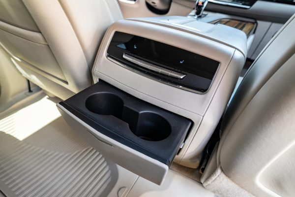 2022 Cadillac Escalade ESV 4WD Platinum - Image 86