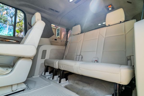 2022 Cadillac Escalade ESV 4WD Platinum - Image 88