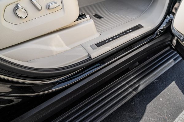 2022 Cadillac Escalade ESV 4WD Platinum - Image 89
