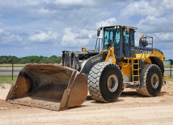 2014 John Deere 844K - Image 2