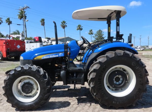 2013 New Holland TD5040 - Image 8