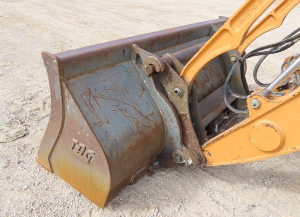 2015 Case 580N - Image 13