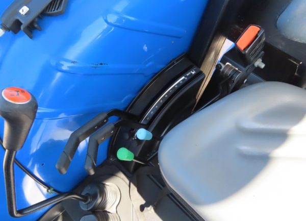 2013 New Holland TD5040 - Image 21