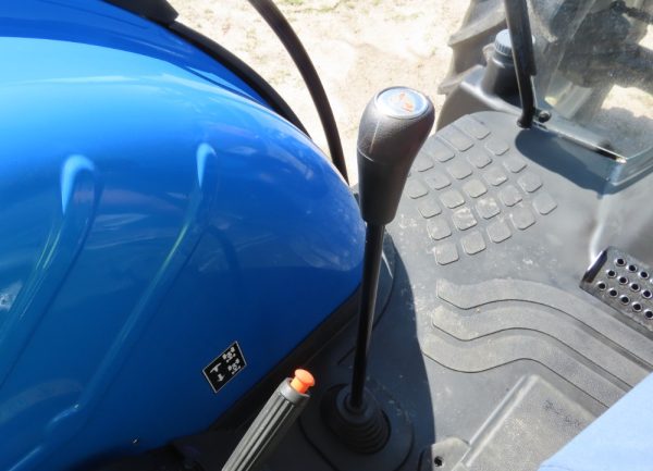 2013 New Holland TD5040 - Image 22