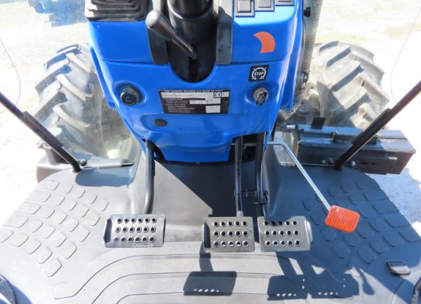 2013 New Holland TD5040 - Image 25
