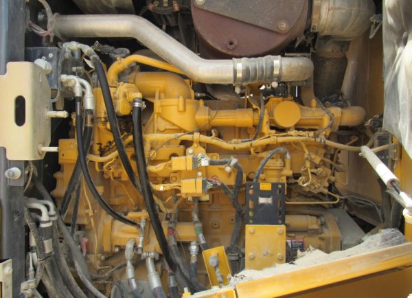 2014 John Deere 844K - Image 25
