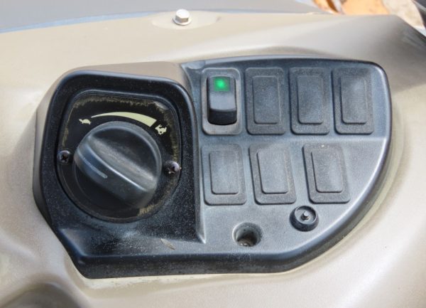 2015 Case 580N - Image 28