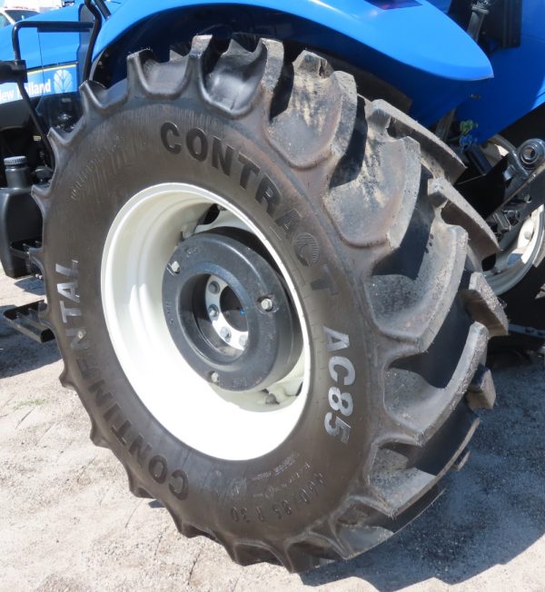 2013 New Holland TD5040 - Image 30