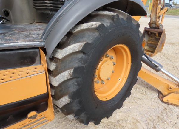 2015 Case 580N - Image 36